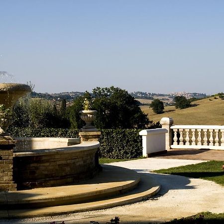 Hotel Villa Castellani Mogliano Zewnętrze zdjęcie